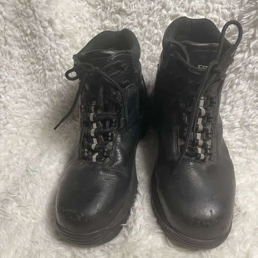 Unisex Vintage converse Black Leather Lace-Up Boots Men’s SZ9M. Women’s SZ11M